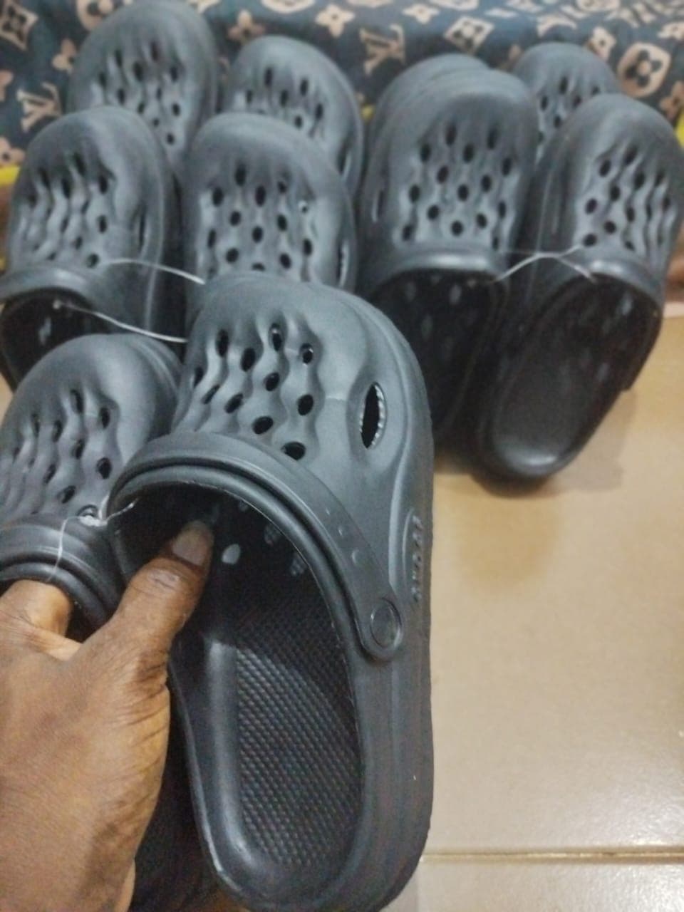 Simple crocs, size 40, 41, 43, 44